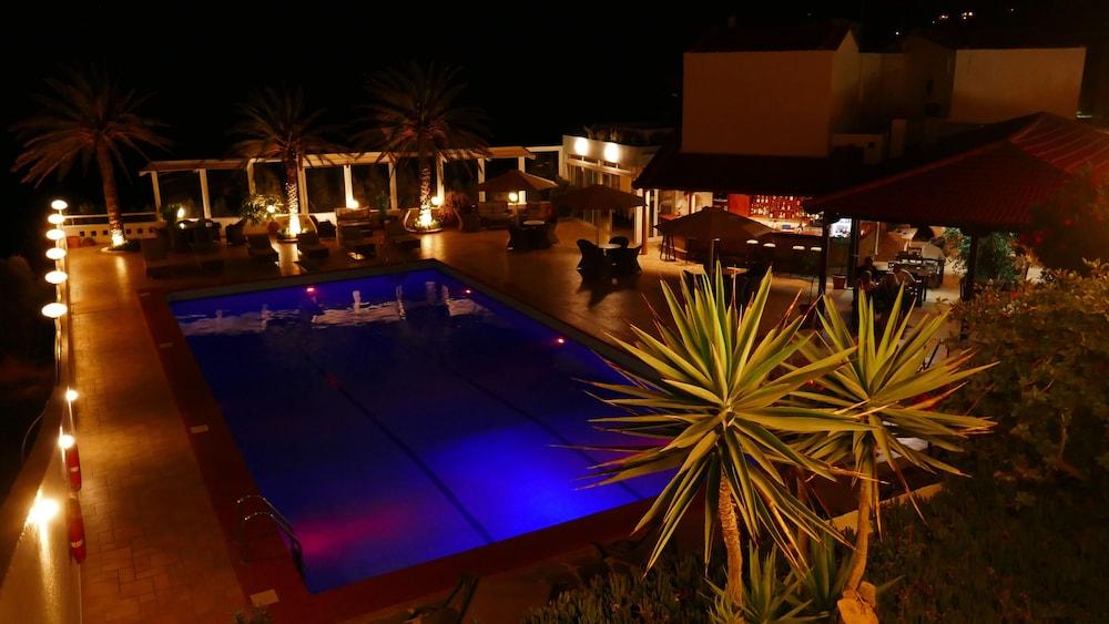 Castri Village Hotel Palekastro Exterior photo