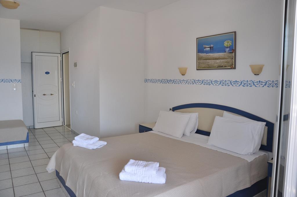 Castri Village Hotel Palekastro Exterior photo