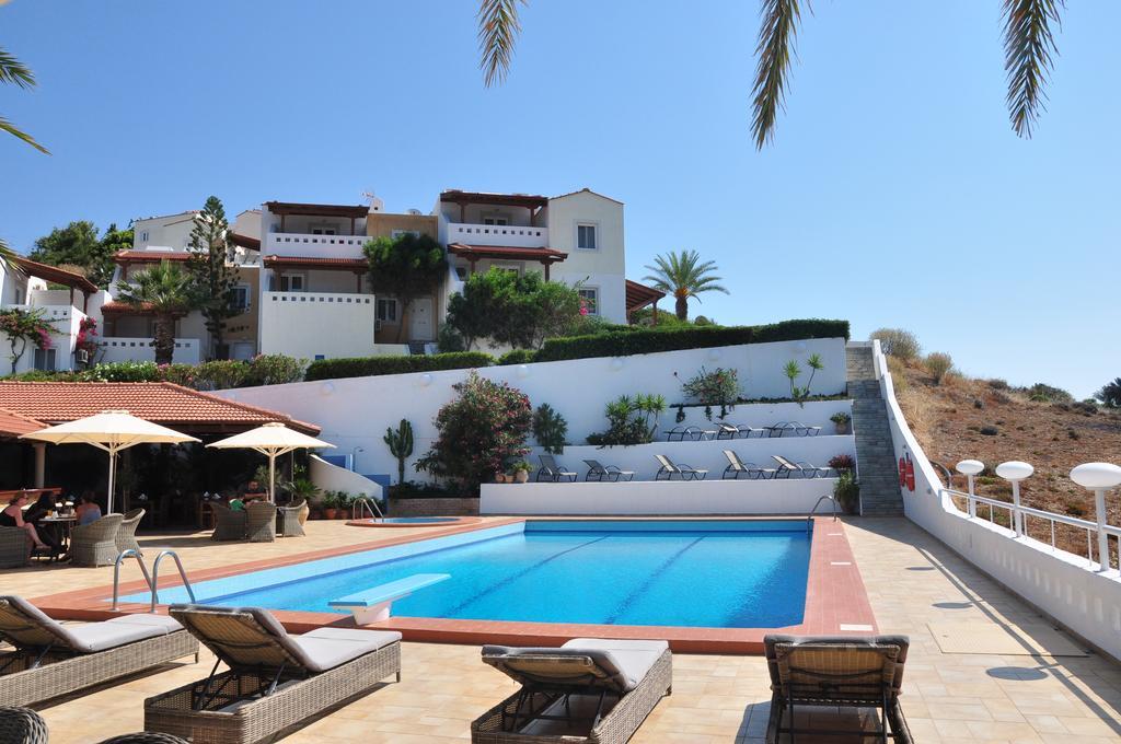 Castri Village Hotel Palekastro Exterior photo