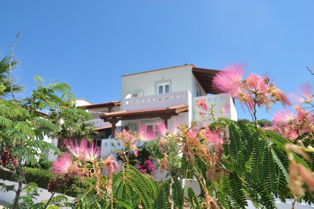 Castri Village Hotel Palekastro Exterior photo