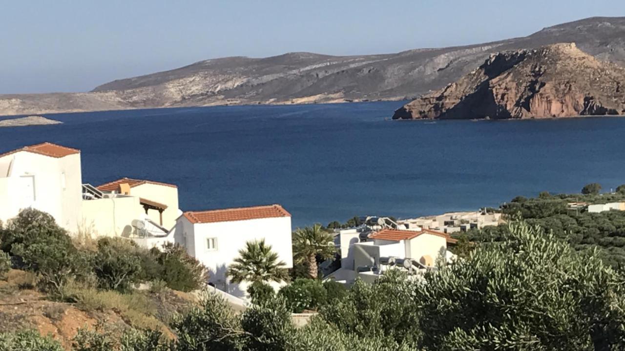 Castri Village Hotel Palekastro Exterior photo