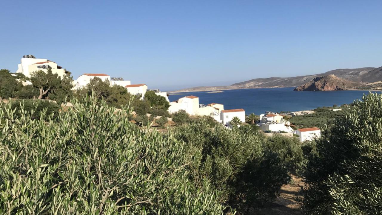 Castri Village Hotel Palekastro Exterior photo