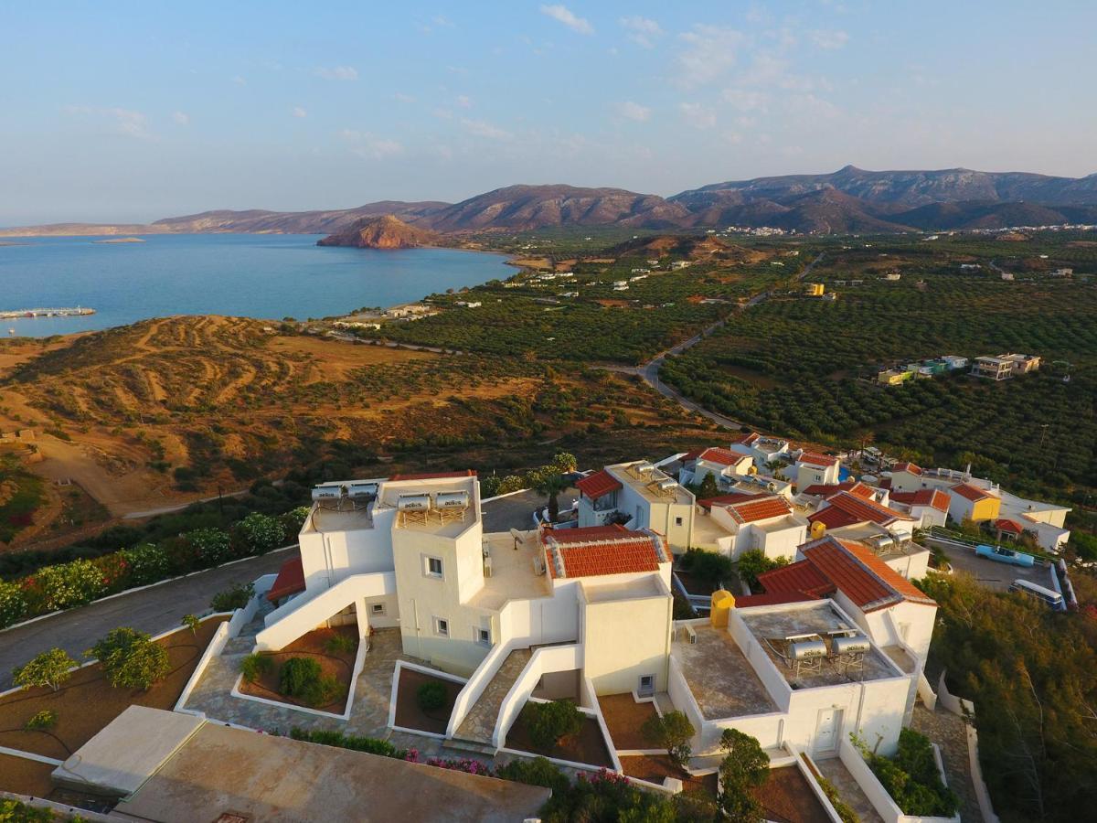 Castri Village Hotel Palekastro Exterior photo